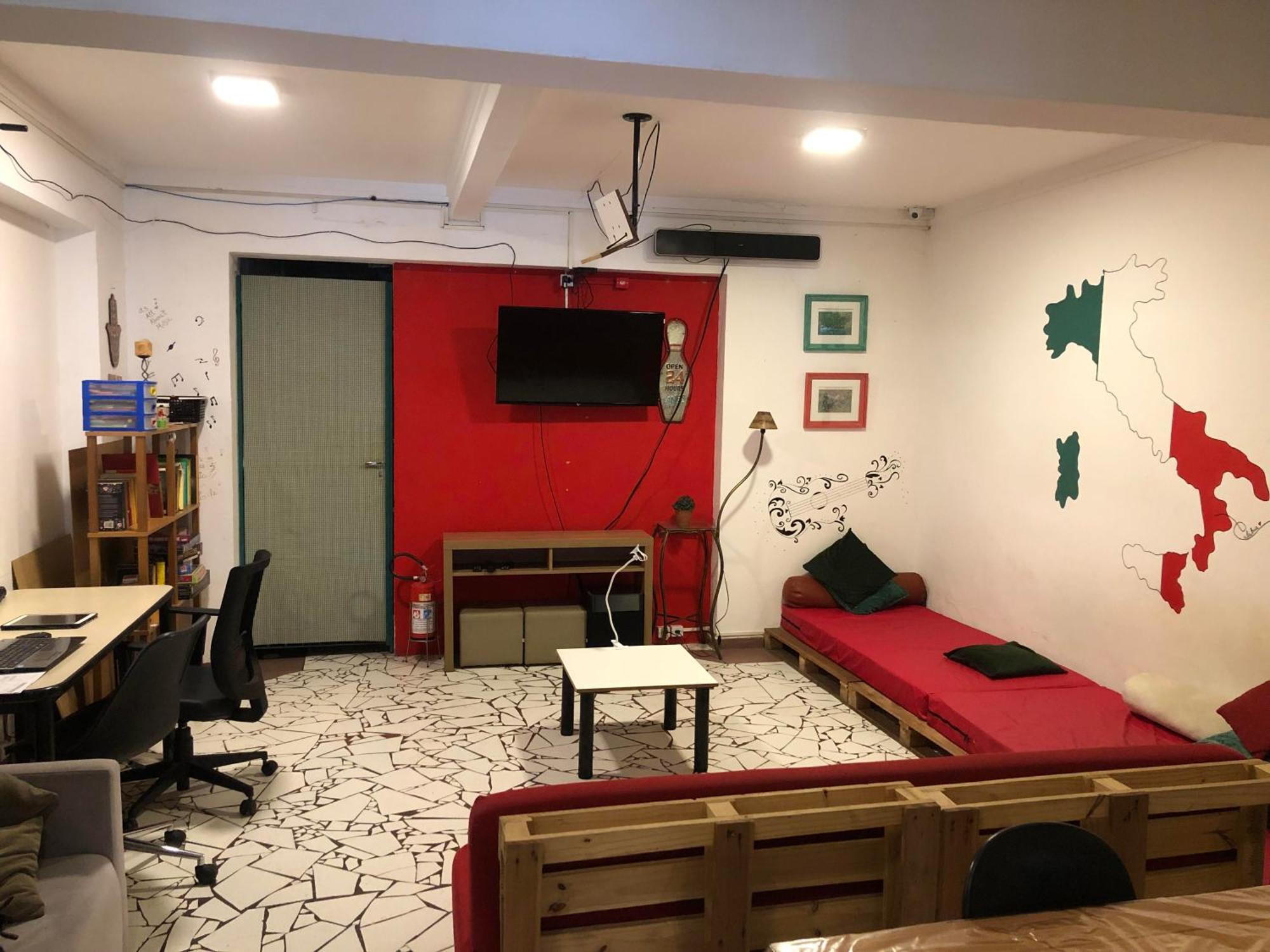 Hostel Calabria Na Vila Madalena Junto A Alegria Da Vila - Sao Paulo, Sao Paulo